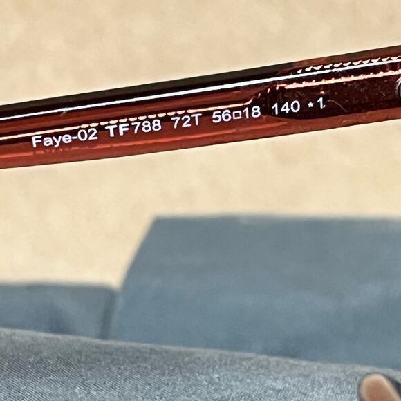 Tom Ford Pink Gradient Oversized Sunglasses - Picture 10 of 10